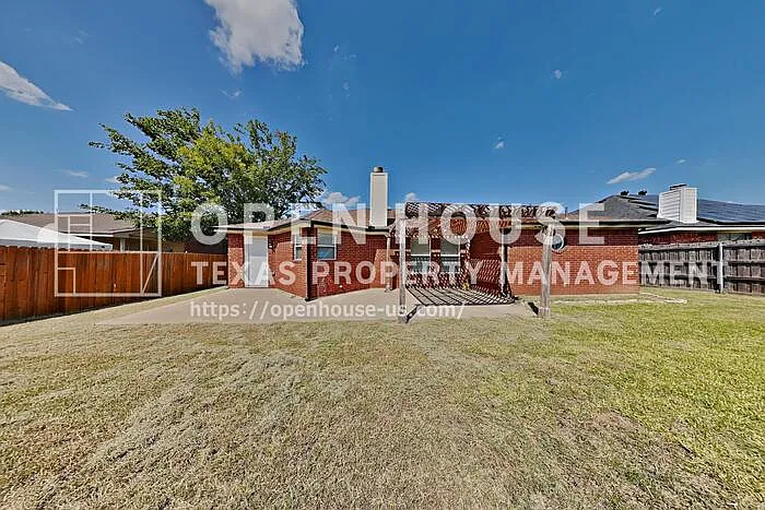 625 Creekview Dr — Photo 21