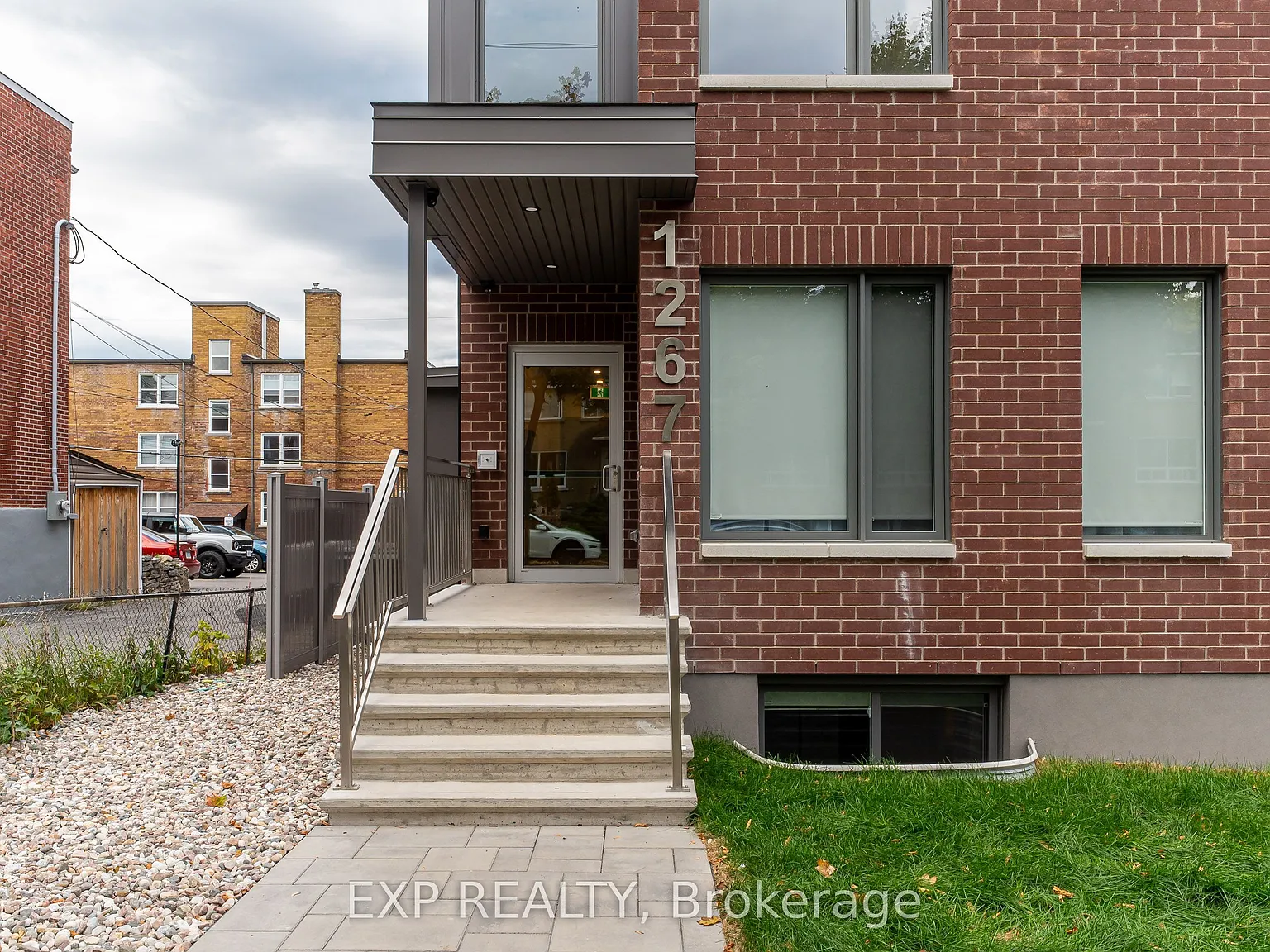 2 bed, $2,250 — Photo 2