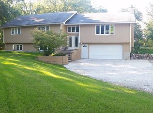 W1666 N Bloomfield Rd, Lake Geneva, WI 53147