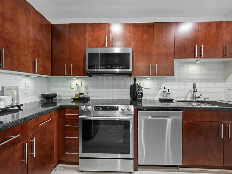 300 S Australian Ave #1103 — Photo 35