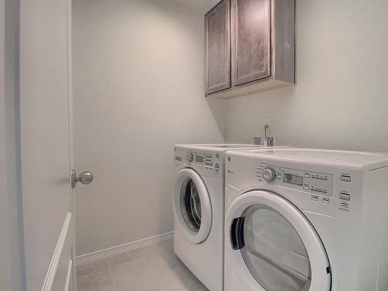 14776 Oslo Ave — Photo 44