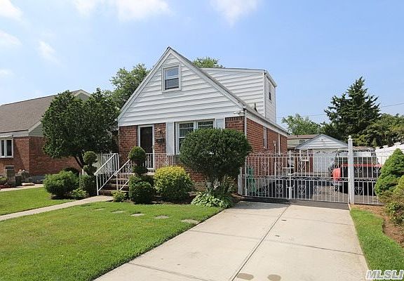 3rd image of 31 Monaco Ave