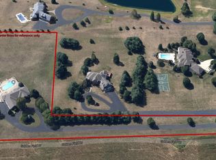 1937 Mullinix Rd, Greenwood, IN 46143