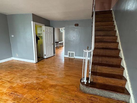 3rd image of 7239 Montague St