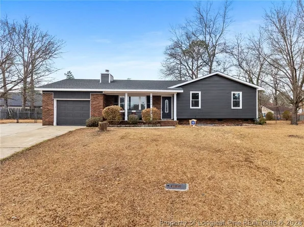 6916 Calamar Dr, Fayetteville, NC 28314