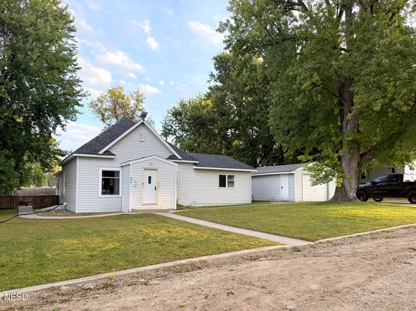 406 E Merrill St, Castlewood, SD 57223