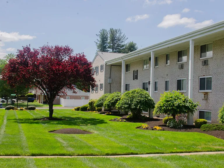 700 Cherry Tree Rd — Photo 5