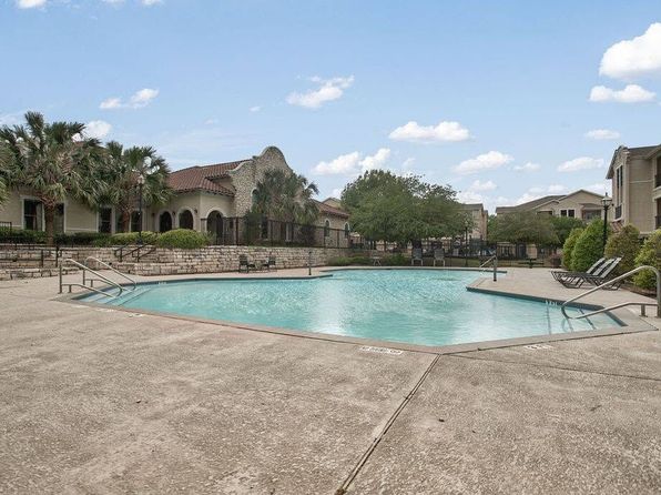 1303 Rigsby Ave #208