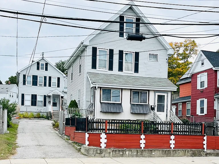 1523A River St — Photo 1