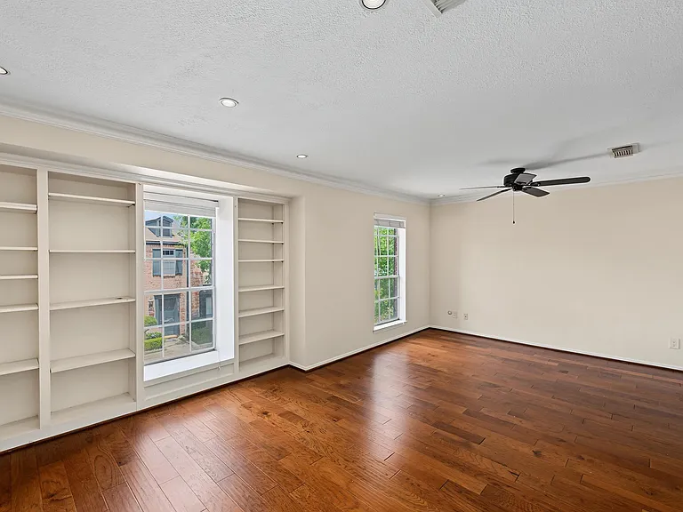 3721 Wakeforest St — Photo 19
