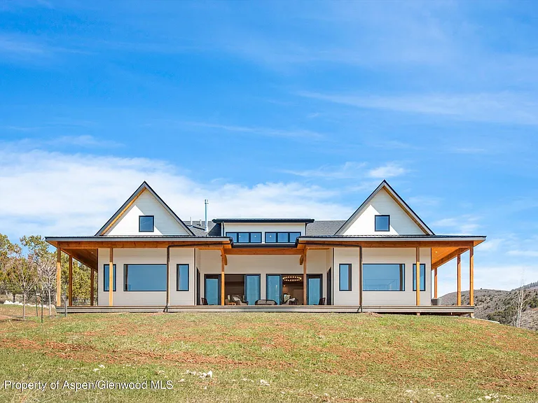 1840 Upper Cattle Creek Rd — Photo 29