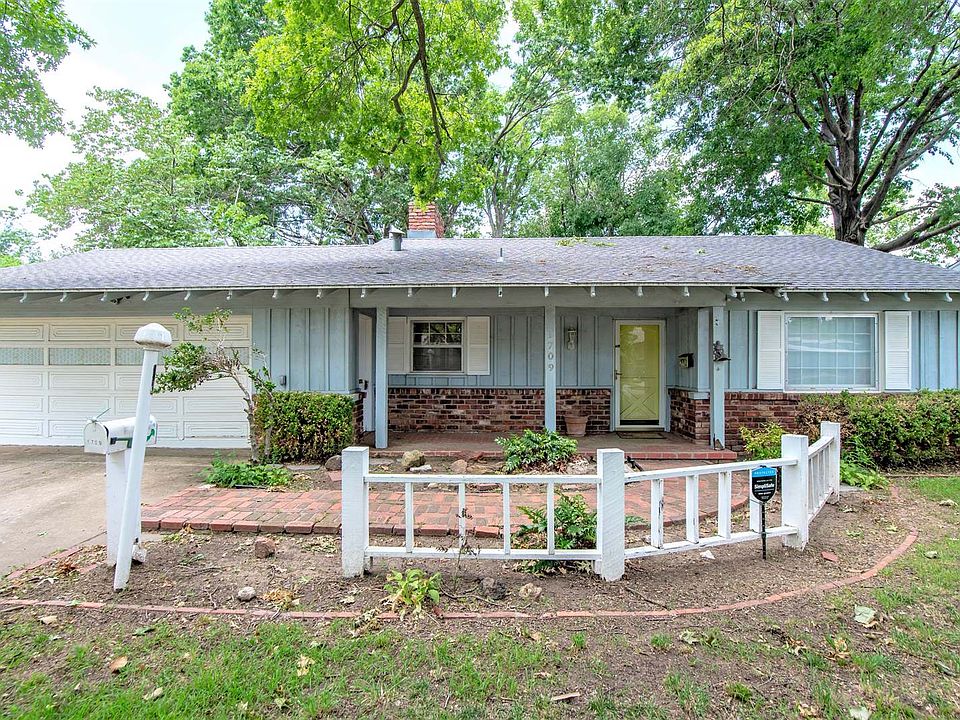 1st image of 1709 Oakwood Dr