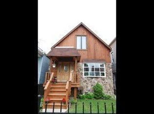 2849 N Maplewood Ave, Chicago, IL 60618
