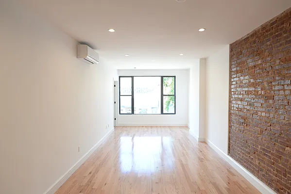 Rented by Residents Team | media 29