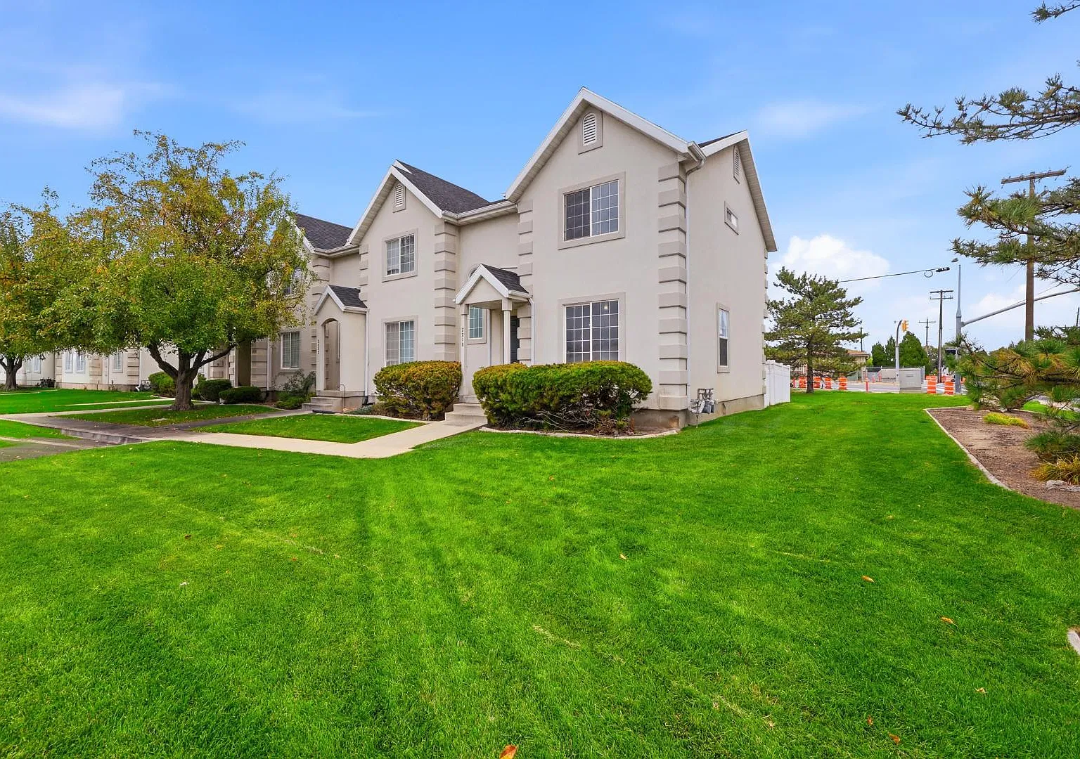 2216 W Davencrest Ln - 2216 W Davencrest Ln — Photo 3