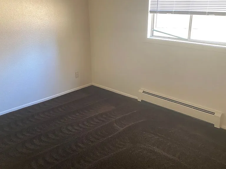 281 Riverbend Rd #1-4 — Photo 8