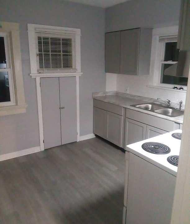 1st image of 208 Gramont Ave