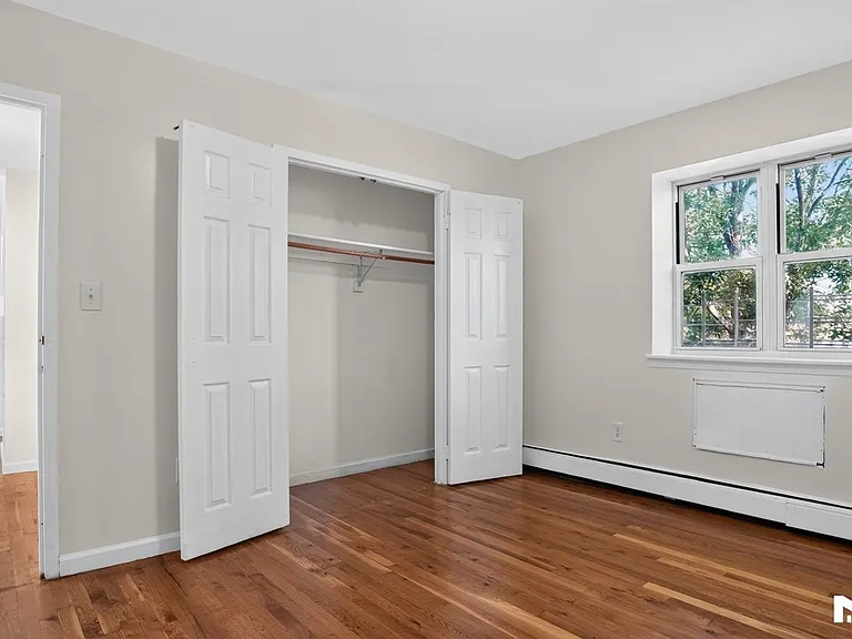 747 Essex St #3 — Photo 24