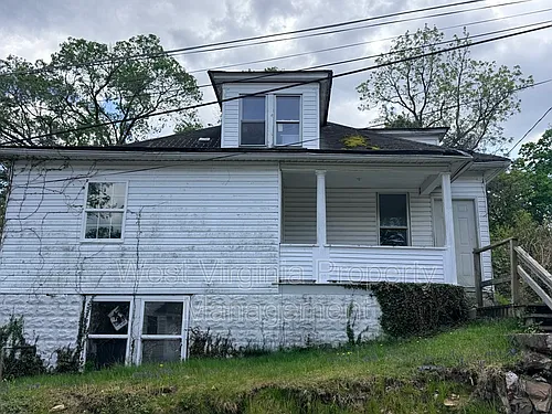 112 Mason St Photo 1
