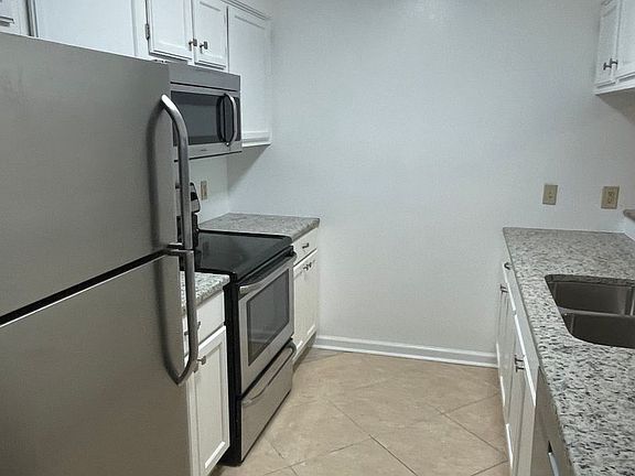 4th image of 200 Sandestin Ln APT 403