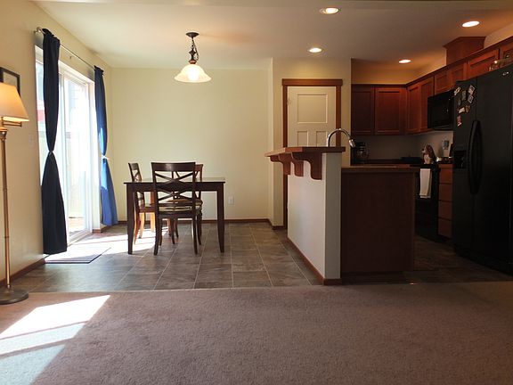 2nd image of 10026 2nd Pl NE