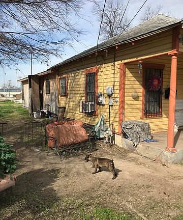 2nd image of 307 Golondrina Ave