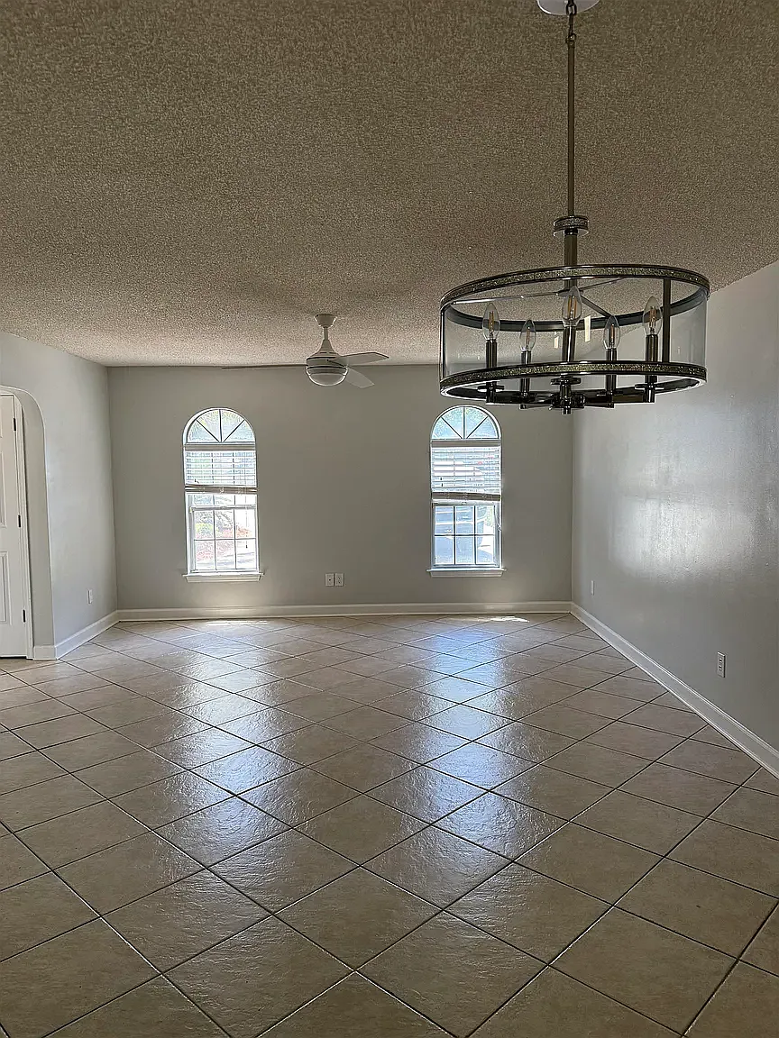 3 bed, 1792 sqft, $1,650 — Photo 3