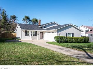 23784 Vincent Dr, North Olmsted, OH
