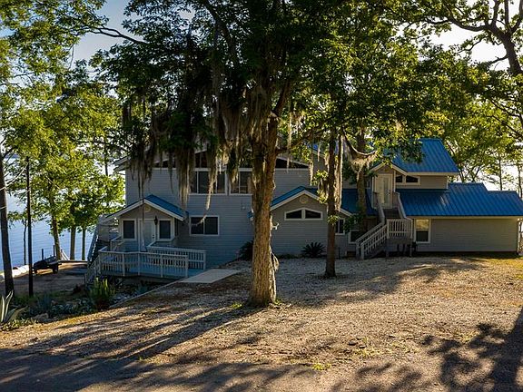 4th image of 162 Lake Wood