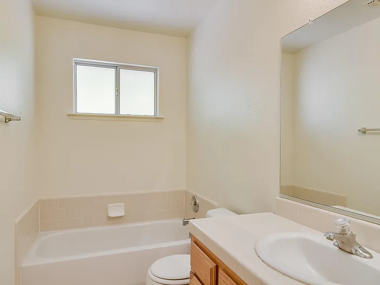 27557 Paradise Valley Ln — Photo 22