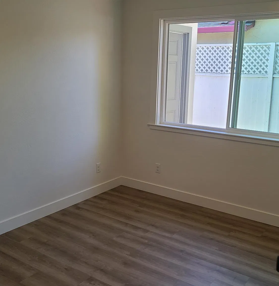4 bed, 1398 sqft, $5,600 — Photo 3