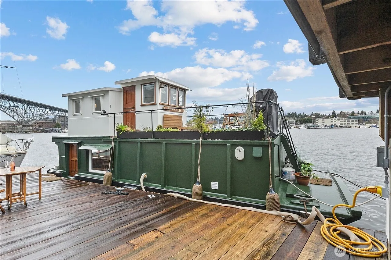 1 bed, 452 sqft, $4,500 — Photo 1