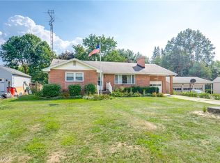 2480 41st St NE, Canton, OH 44705