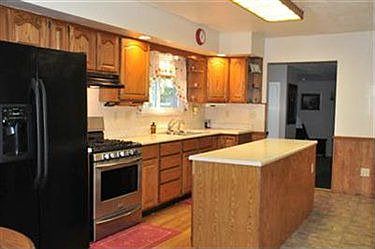 4th image of 8302 Waters Dr