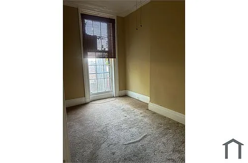 222 W Madison St #1A Photo 1