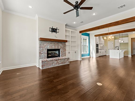 4th image of 364 Glenthorne Dr