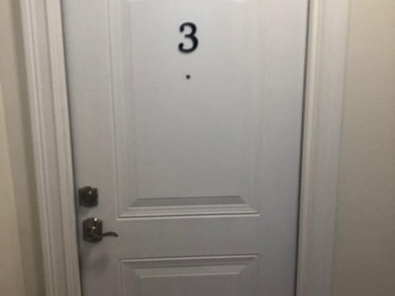 3rd image of 115 S Lake Ave APT 4