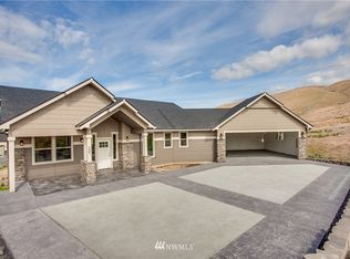 127 E Mountain Brk, Wenatchee, WA 98801