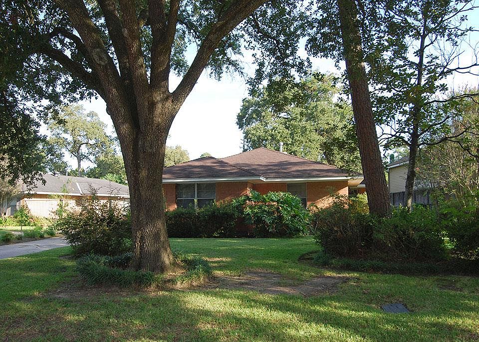 1st image of 6150 Queenswood Ln