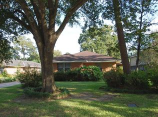 6150 Queenswood Ln, Houston, TX 77008