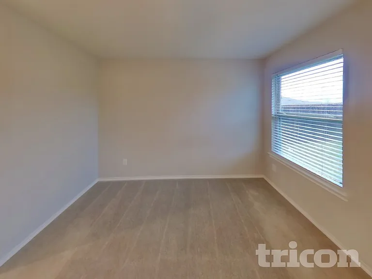 112 Woodland St — Photo 7