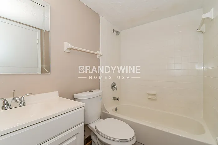 9970 Timberlake Dr E — Photo 16