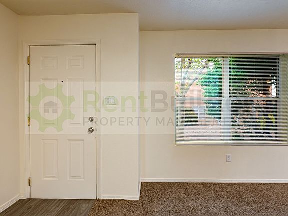 2nd image of 304 Geraldine Rd SE APT B