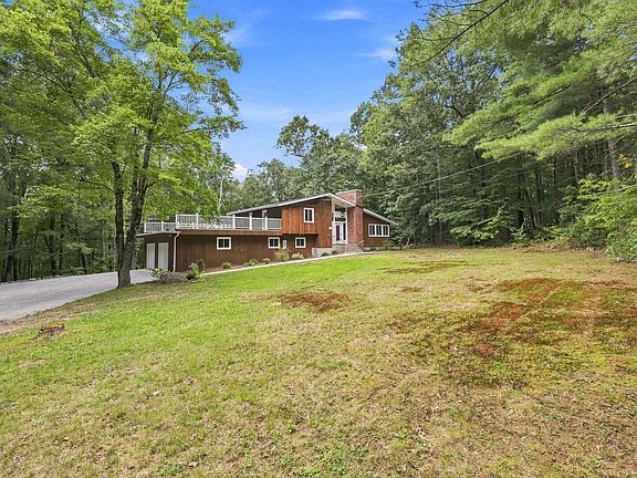2nd image of 18 Munn Rd