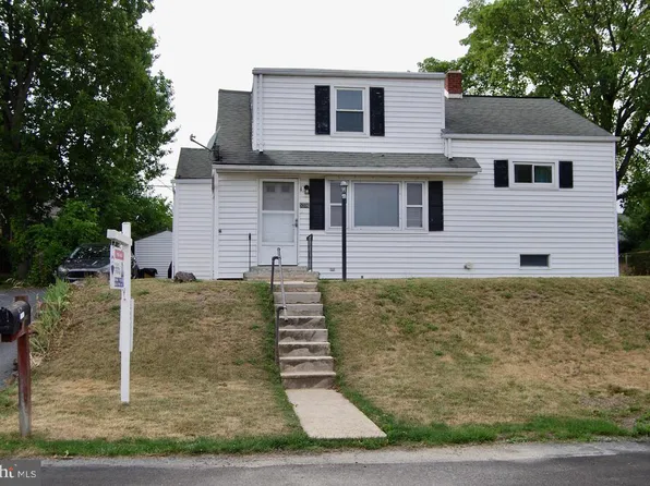 5206 Woodlawn Dr, Harrisburg, PA 17109