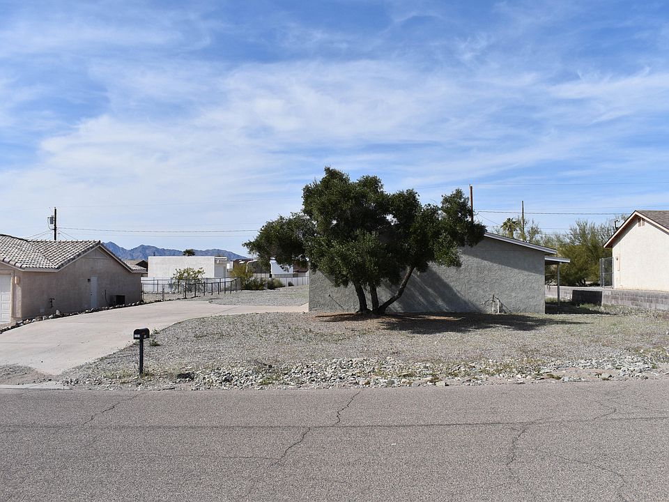 1st image of 1701 Emerald Dr