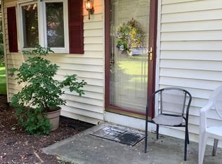 5942 Curry Road Ext APT A, Schenectady, NY 12303