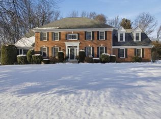 24 Morningside Dr, Shrewsbury, MA 01545