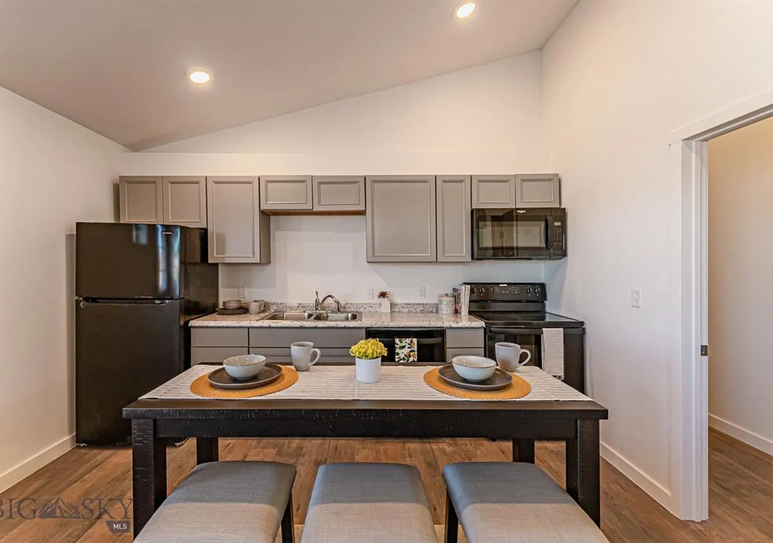 406 Brookline St. — Photo 2