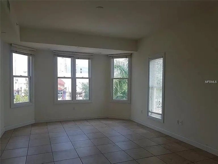 8111 Lakewood Main St — Photo 9
